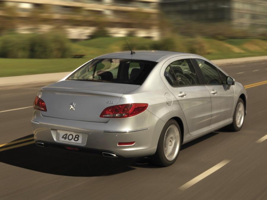  Peugeot 408 2011 года  (BR) (фото 15 из 25)